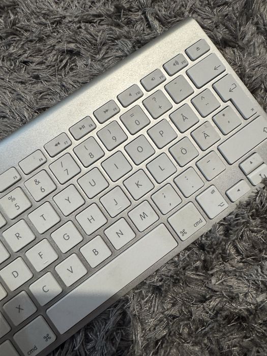 Tastatura apple bluetooth