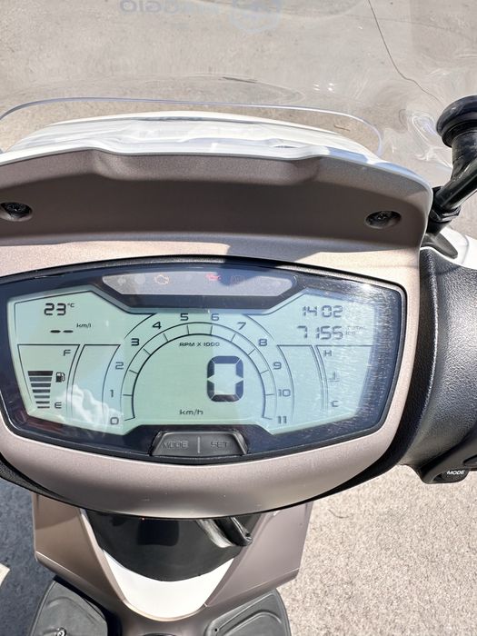 Продавам Piaggio Medley 125