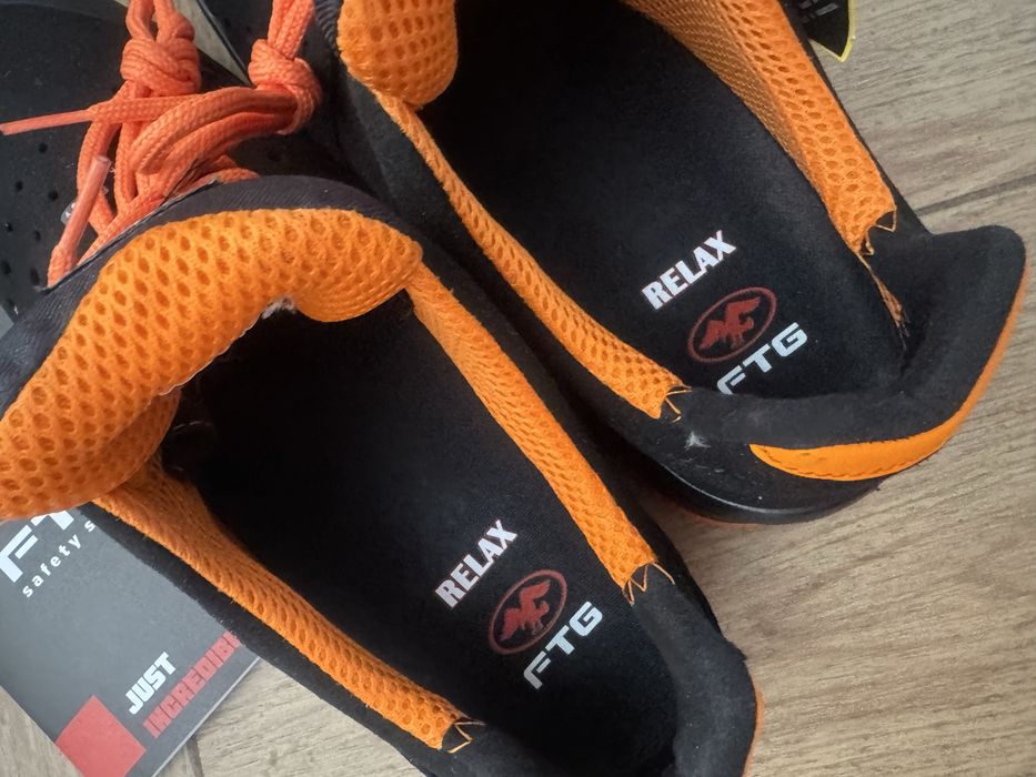 ЧИСТО НОВИ много здрави сейфти обувки за работа, преходи,с подсилено бомбе на пръстите и петата