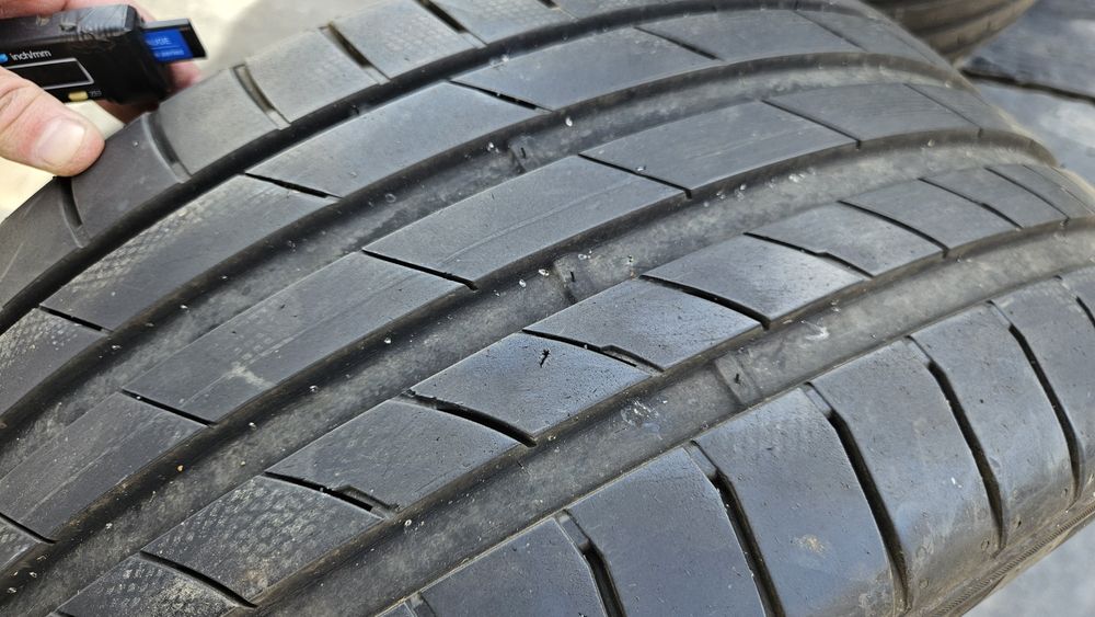 2бр гуми 255 40 19 кумхо