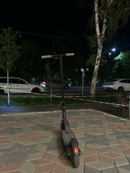 самокат xiaomi m365