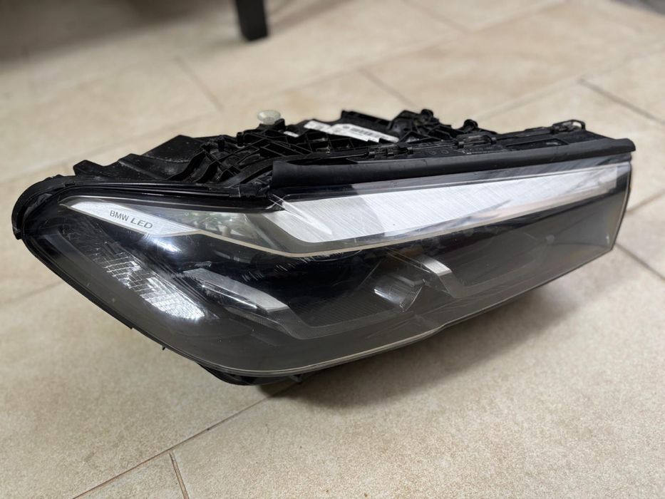 Far dreapta bmw g30 lci facelift full led 5A26FA4-01