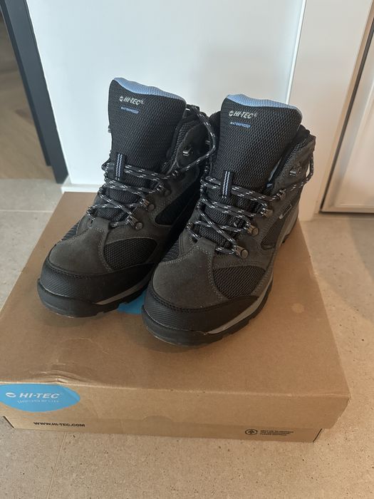 Дамски туристически обувки Hi-Tec