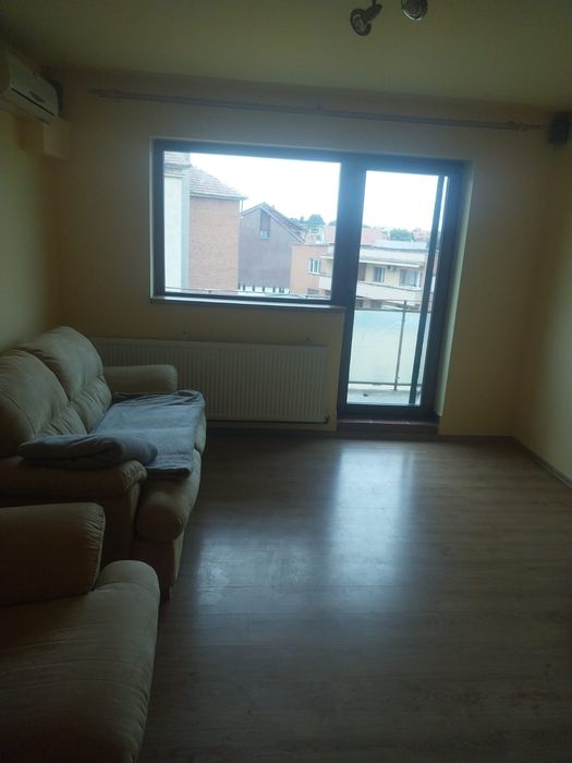 Apartament 3 camere zona Polivalentă
