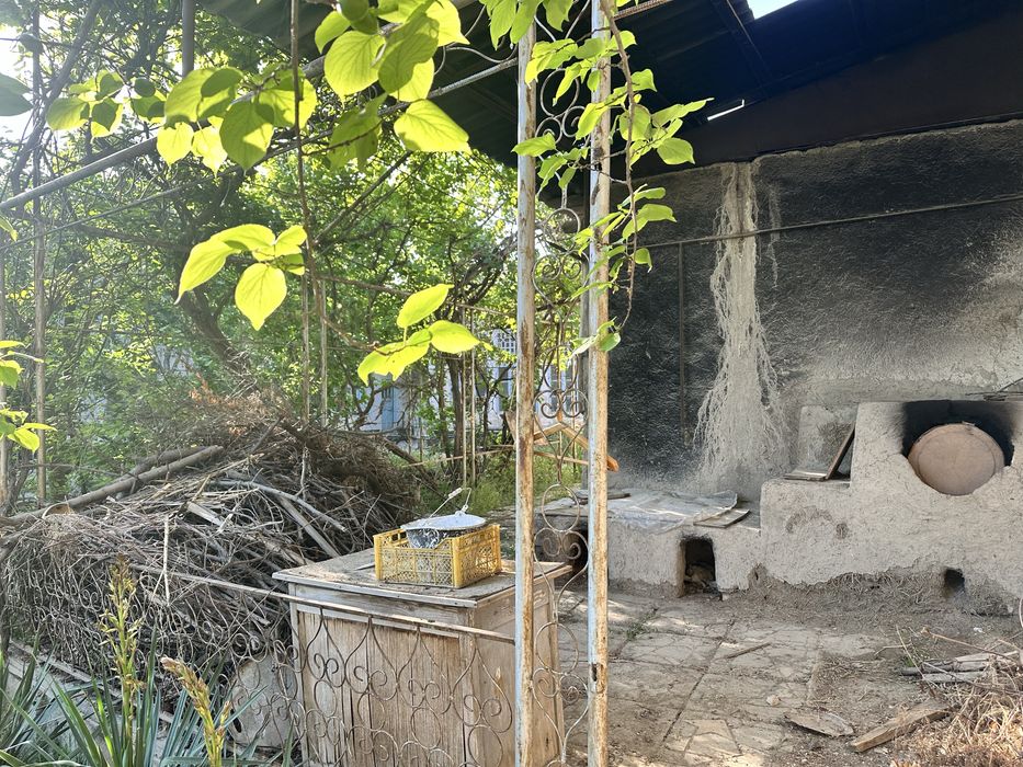 Сотилади: Ер участкаси ва эски уй (13 сотих)