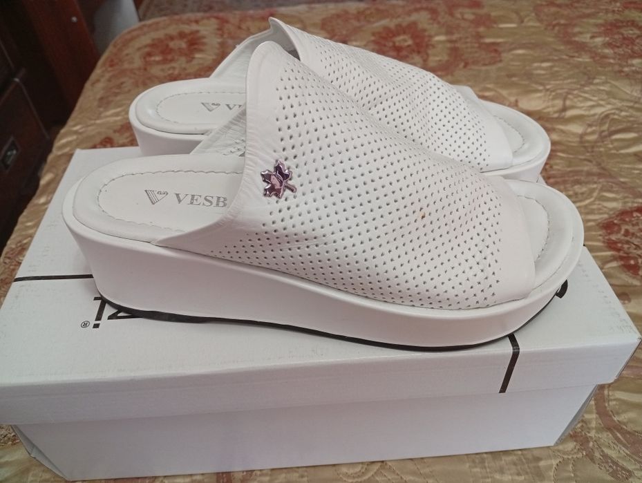 Шлёпанцы 36 раз,кожанная