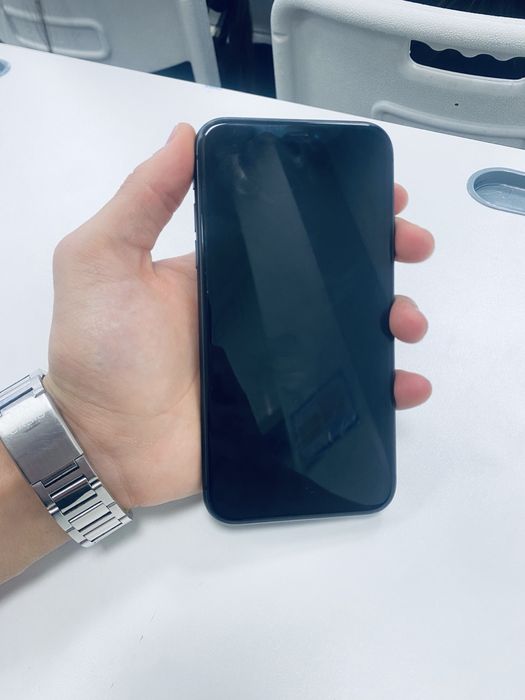 Продам iphone 11