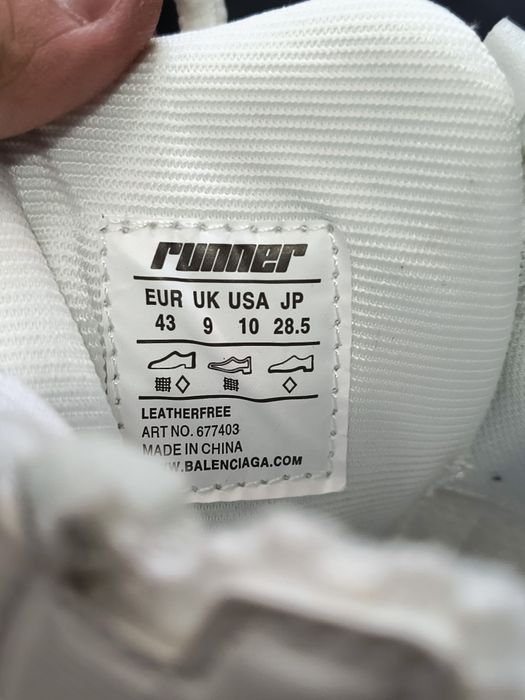 Balenciaga runners white 43