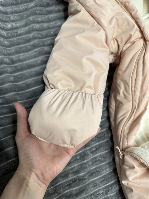 Продам зимний комбинезон для девочки