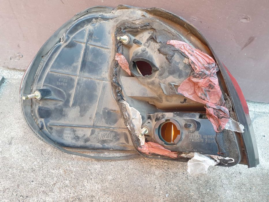 Задний фонарь Subaru