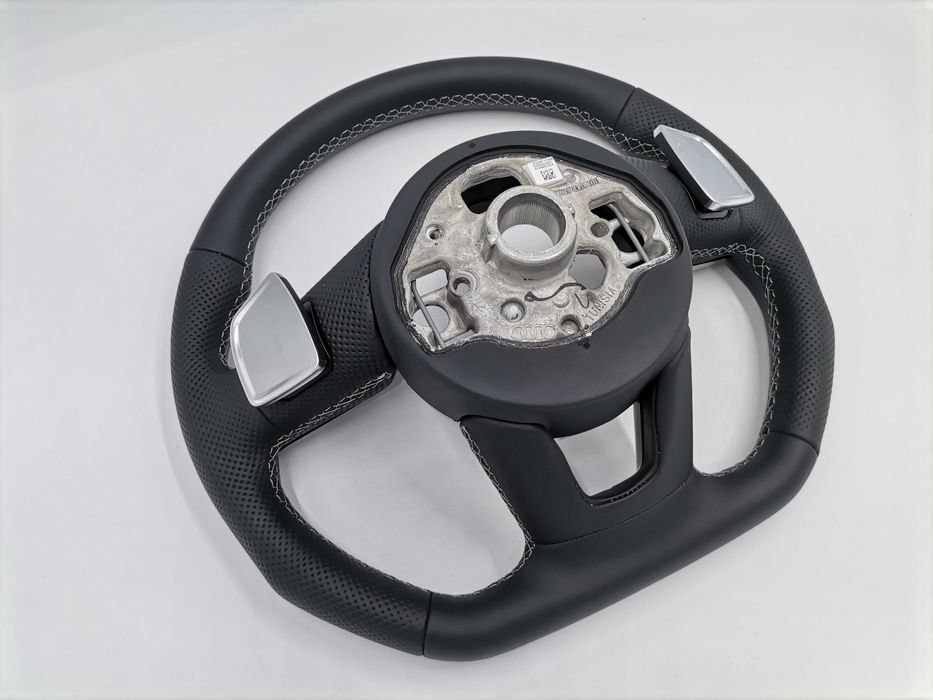 Нов OE Черен Кожен Спортен Волан с Лопатки Audi A3 S3 RS 8Y0419091Q Д