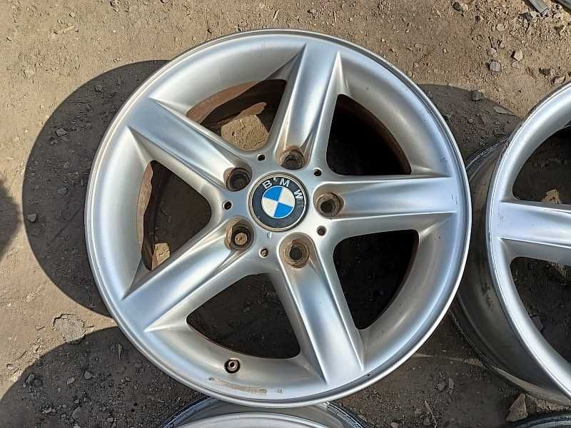 Продам оригинальные легкосплавные диски на автомашину БМВ 3