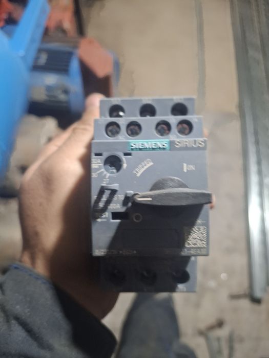 Автоматы shneider есть разные