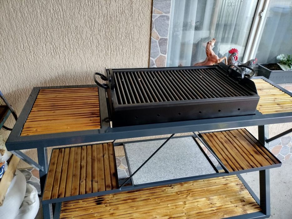 Gratar metalic -barbeque grill