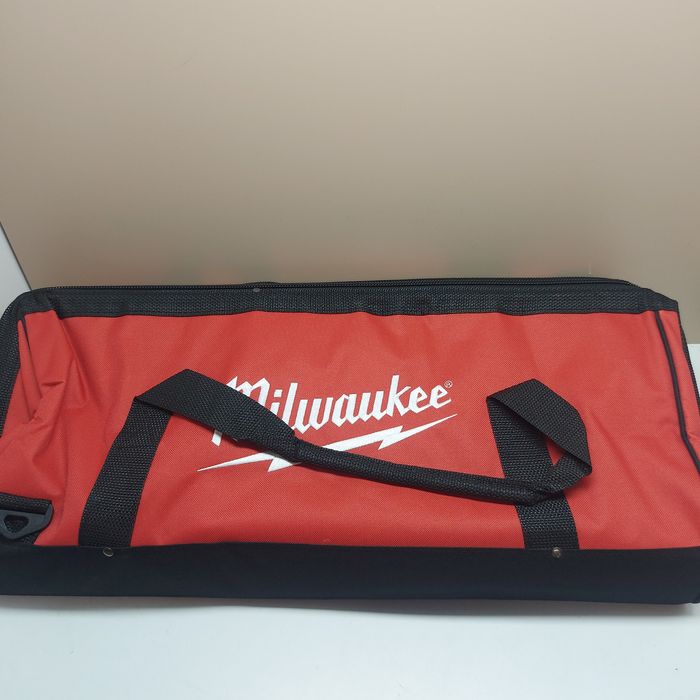 Акумулаторен пистолет за силикон Milwaukee M12 PCG400A