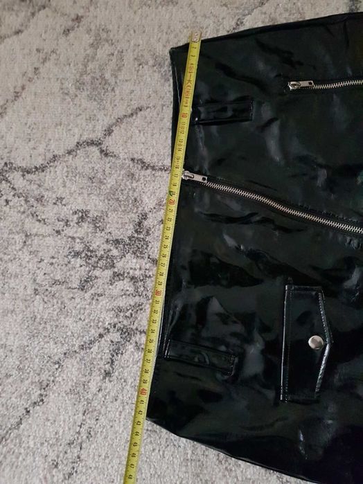 Fusta H&m din piele lacuita