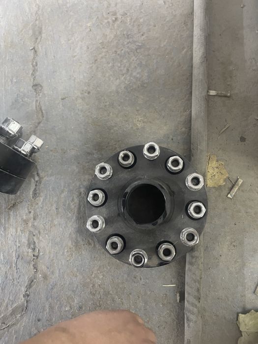 Проставки на mitsubishi pajero