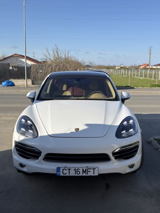 PORSCHE Cayenne 2012