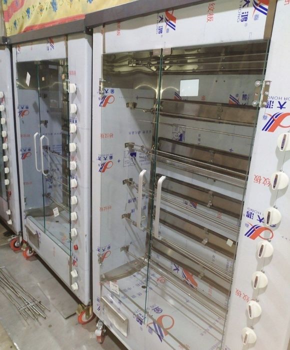 Гриль грил apparat gazda tokda ishlidi 220w  6 dona sihli 30 dona