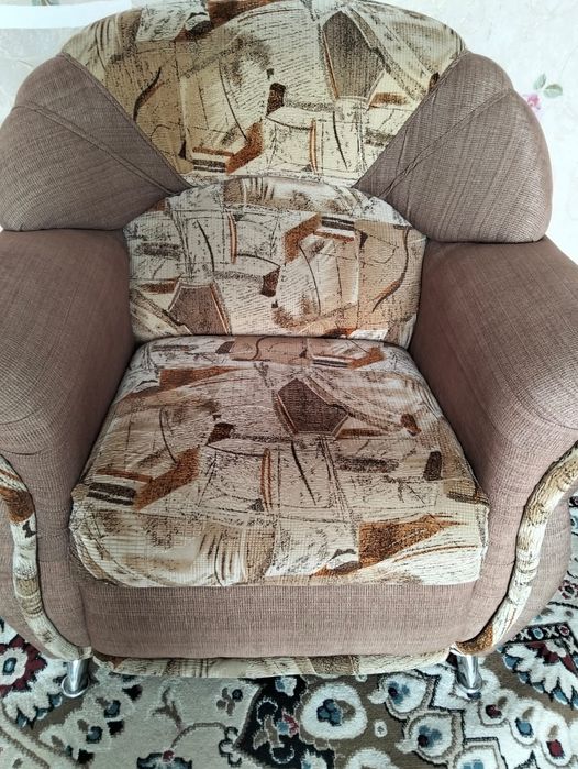 Продам диван тройка