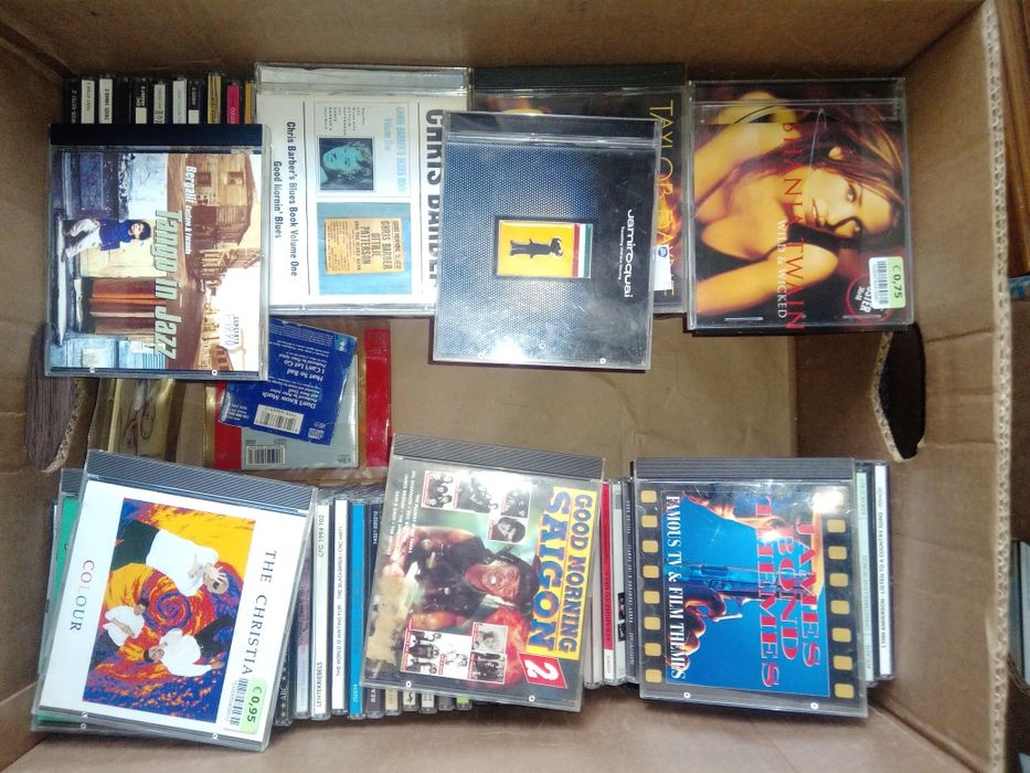 Lot 100buc cd uri cu muzica disco
