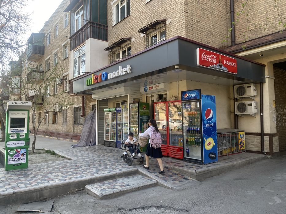 Do’kon Sotiladi 72 kv Noturar bino, ichida 600$ arendator bor