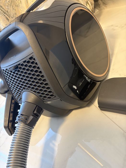 Прахосмукачка Miele Boost CX1 125 Gala Edition