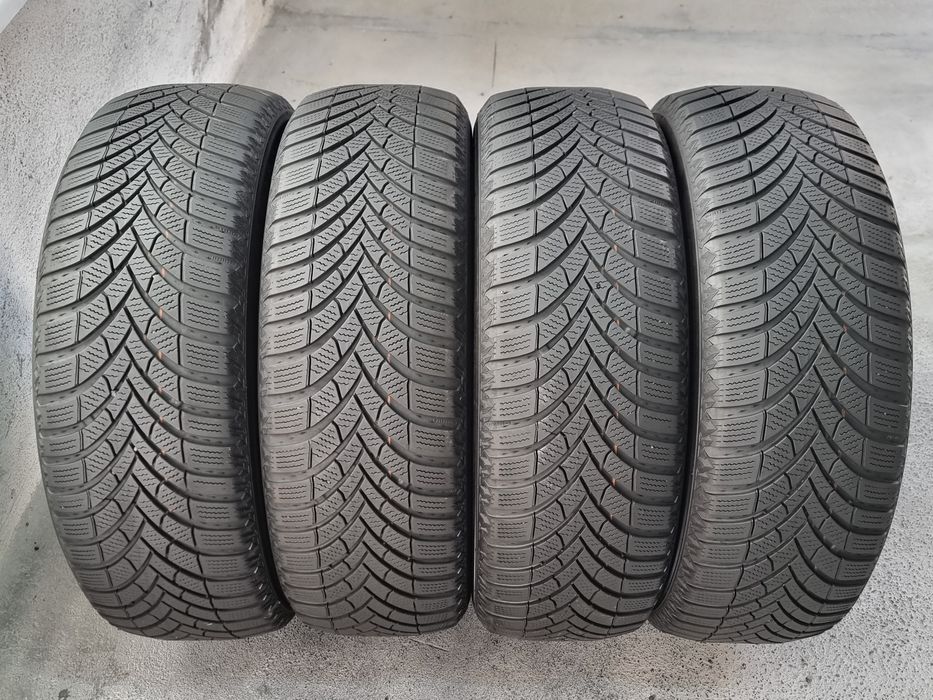 205/60/16 Semperit 4Броя: 280лв 6.5мм