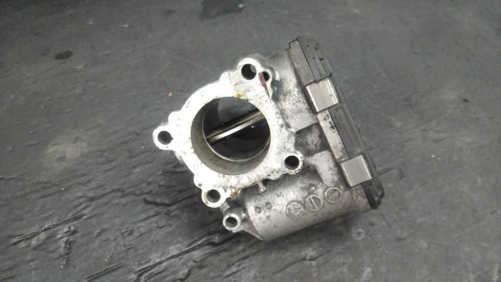 Clapeta acceleratie renault laguna 2 trafic 2 scenic 2 2.0 dci m9r 8200330810-e