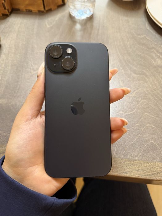 Iphone 15 в хорошем состоянии, с коробкой