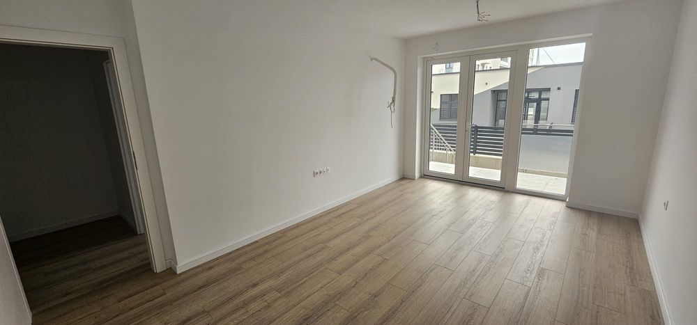 Spatiu comercial Maurer Residence