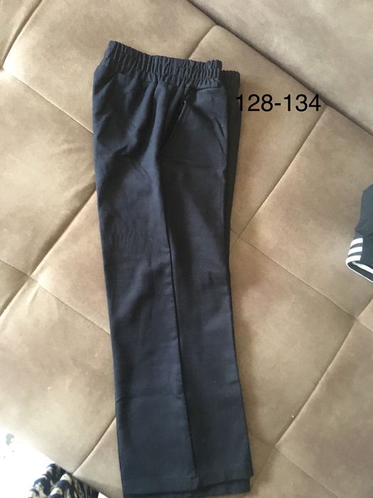 Школьная одежда на девочку 134-140рост