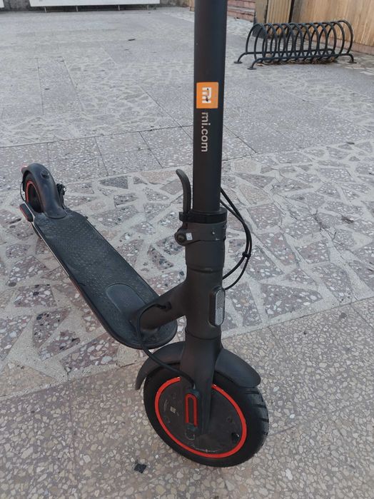 Trotineta electrica Xiaomi Pro2 viteza max. 35 km/h