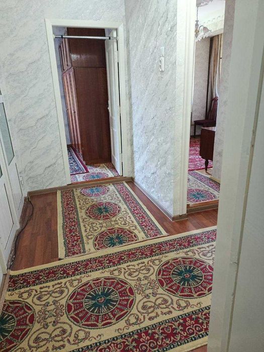 Квартира сотилади Шайхонтохур тумани Гулобод ор.р 1-чи гор Балница