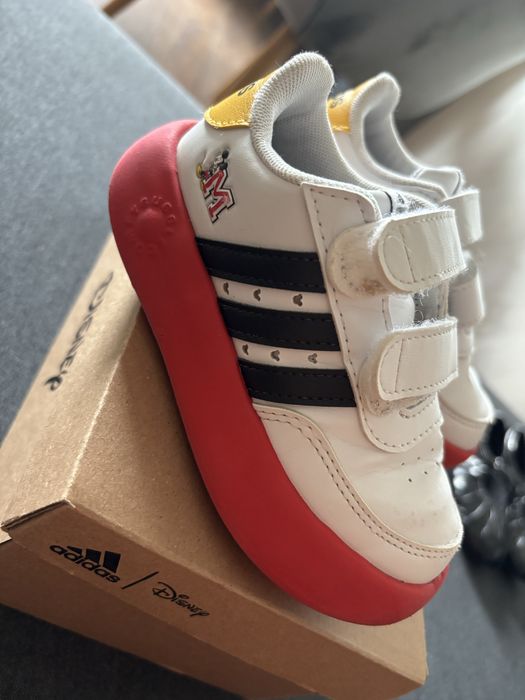 Адидас кецове 24 номер