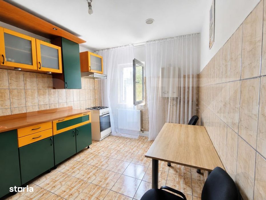 Apartament spatios 3 camere, 69 mp, mobilat, Deva