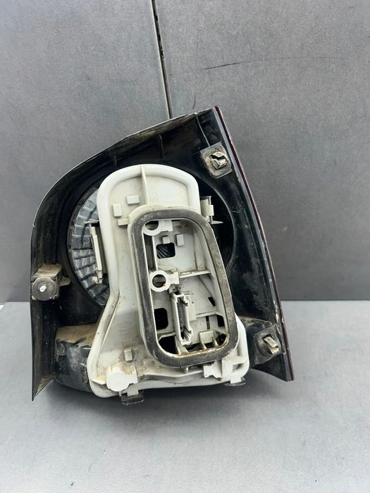 Lampa / Tripla stop stanga pe aripa 6Q6945257F Volkswagen VW Polo 2006