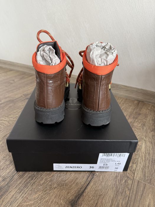 Кожени боти Pinko