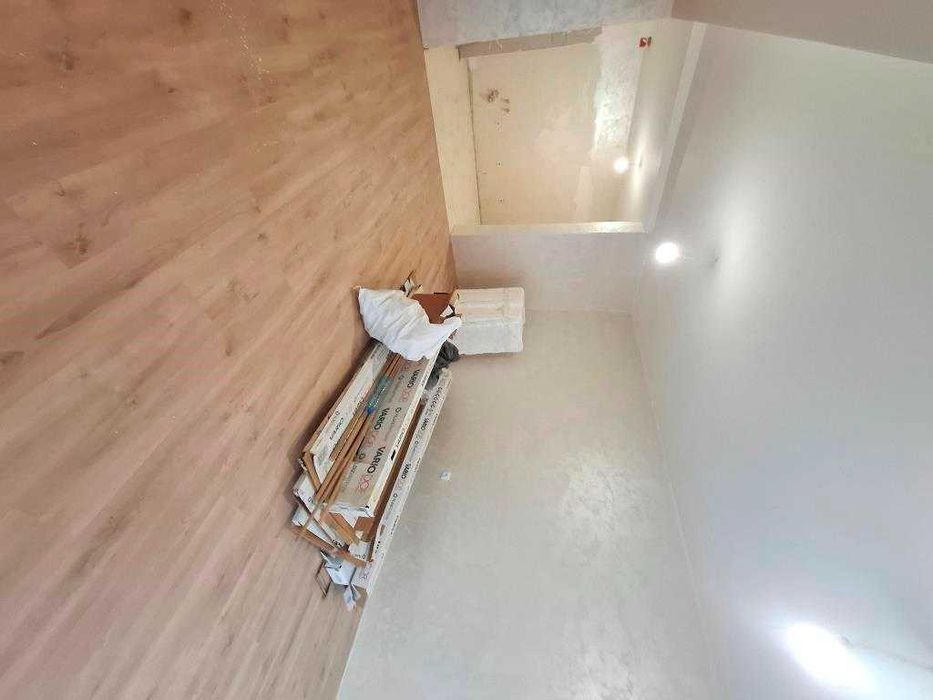 Продава се Тристаен апартамент в Варна, Център - 101 кв.м за 2080 €/кв.м - Снимка #4