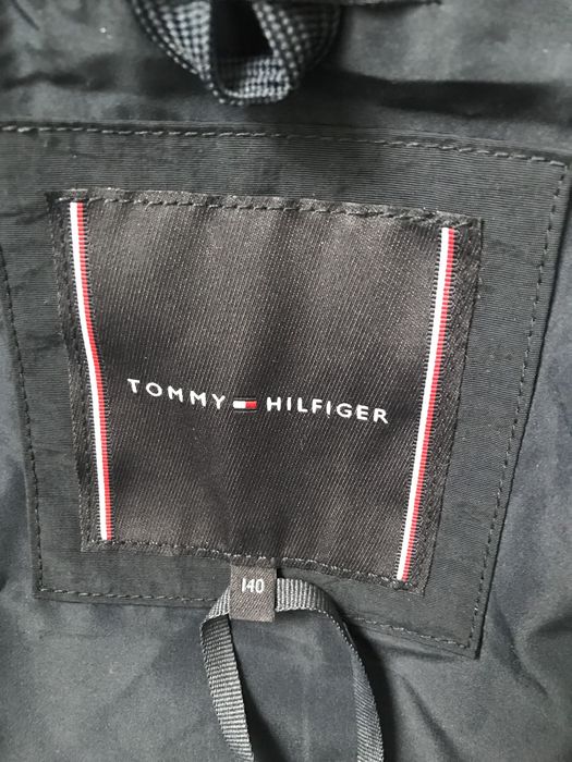 Jacheta baieti Tommy Hilfiger noua
