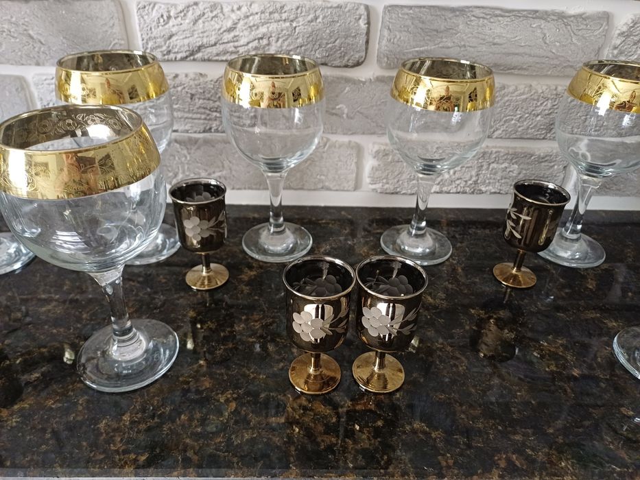 Бокалы рюмки продаю