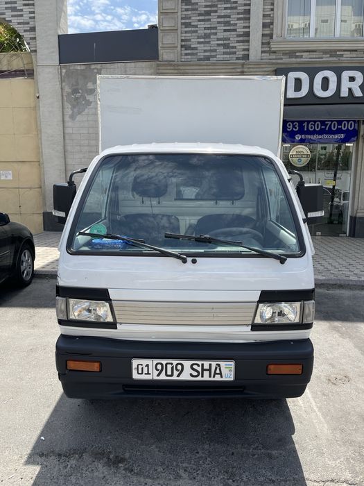 Daewoo Labo 2023 г. Изотермическая будка. Метан. Отличное состояние.