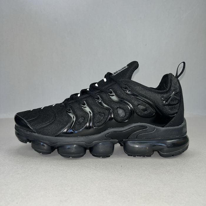 Nike Vapormax Plus “Triple Black” НОВИ!