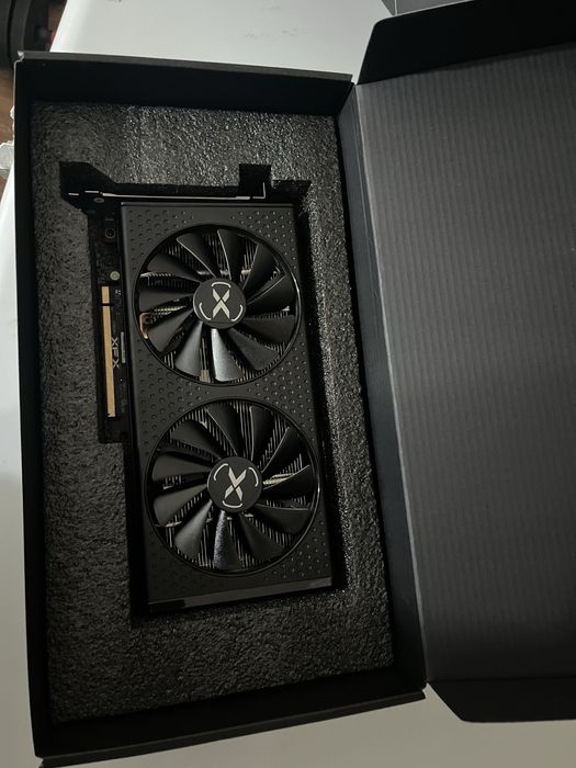 AMD Radeon RX 6600 — отличное состояние