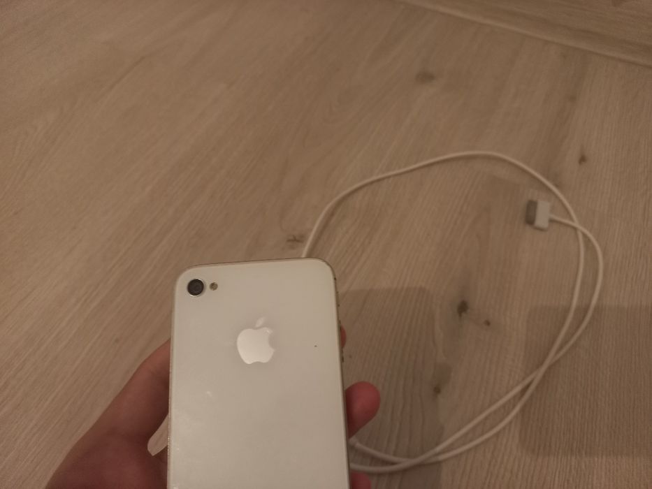 Айфон 4с легенда