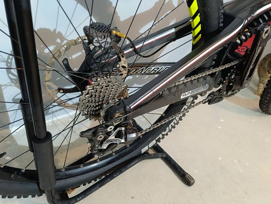 Santa Cruz V10 – RockShox BoXXer