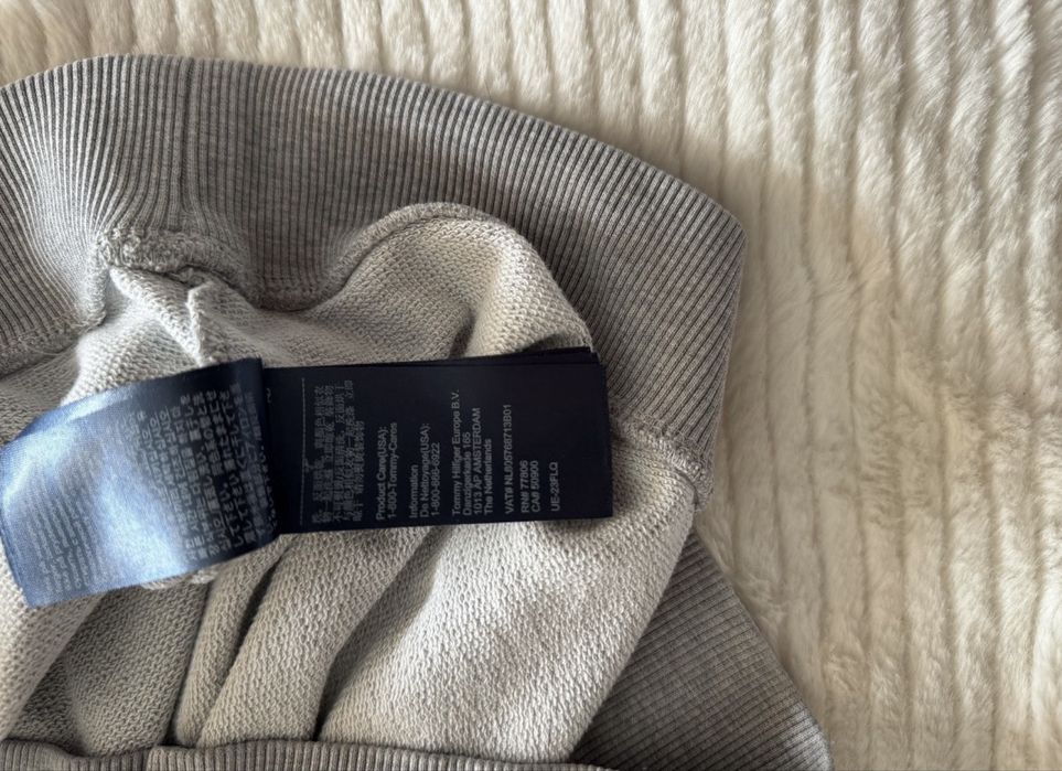 Худи Tommy Hilfiger