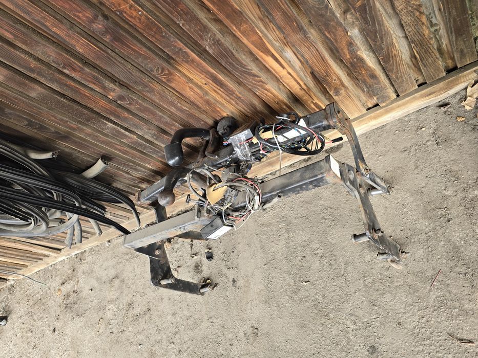 Carlig/cui remorca Dacia sandero 2013 2020 original complet