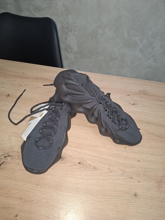 Yeezy Adidas 47 1/3