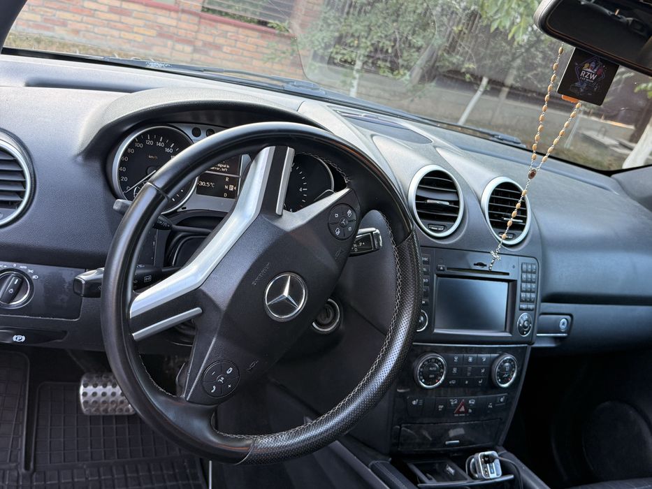 Mercedes ML 320